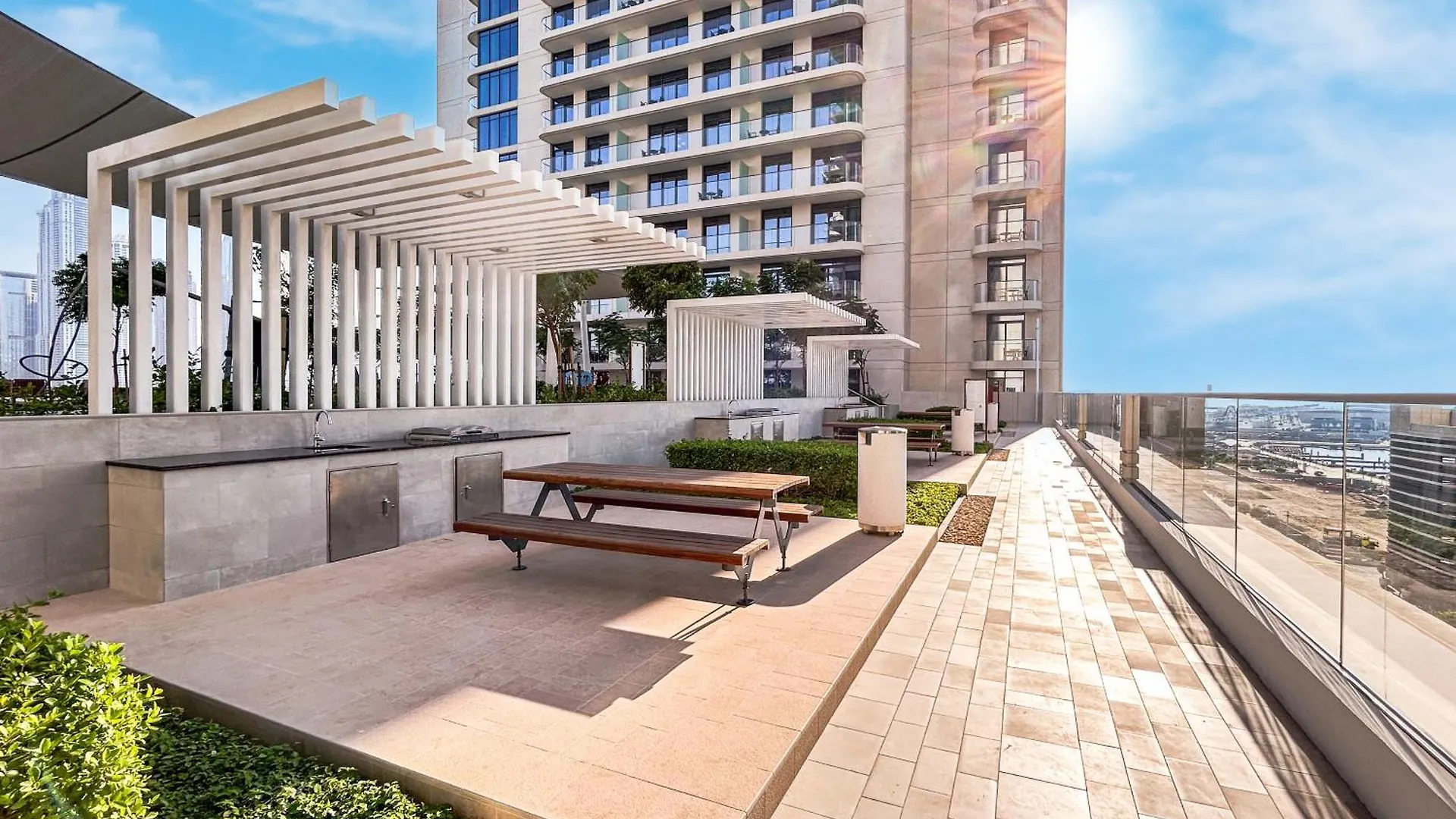 Apartment Contemporary Home With Private Beach Dubai